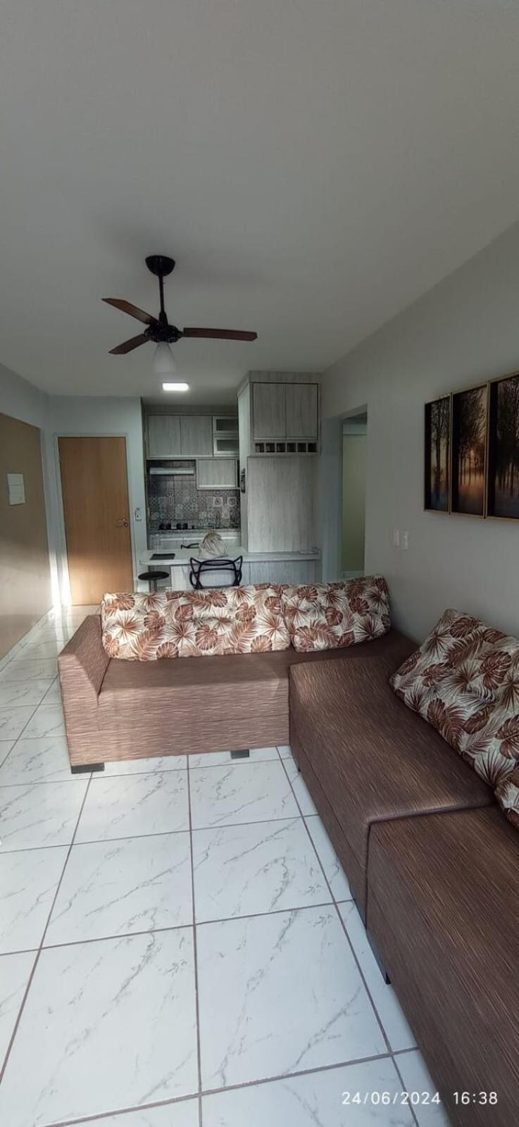 Lagoa Quente - De 2 Quartos Em Apartment