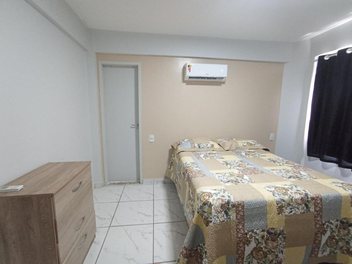 Lagoa Quente - De 2 Quartos Em Apartment